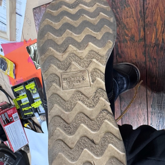 Redwing 9075 black boots. - Picture 4 of 4